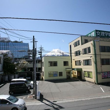 Fujiyama Base Bed & Breakfast Фуджийошида Екстериор снимка