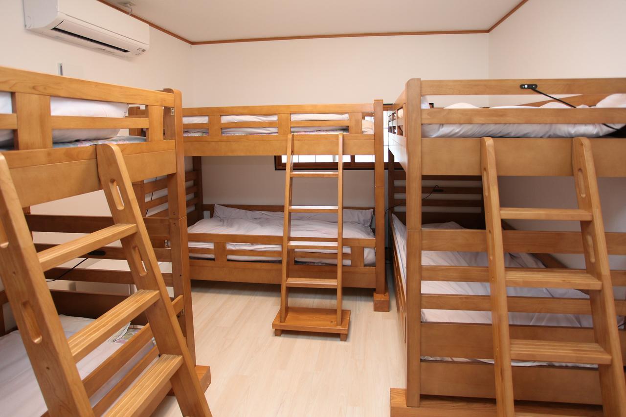 Fujiyama Base Bed & Breakfast Фуджийошида Екстериор снимка