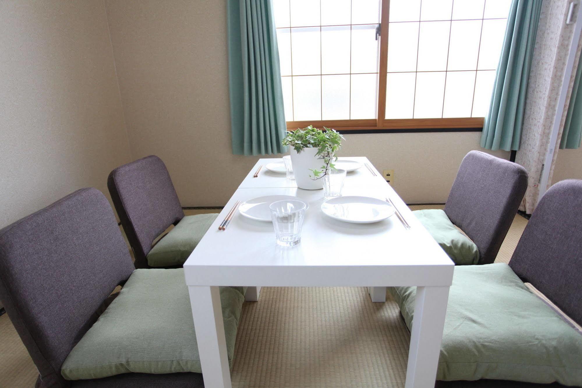 Fujiyama Base Bed & Breakfast Фуджийошида Екстериор снимка